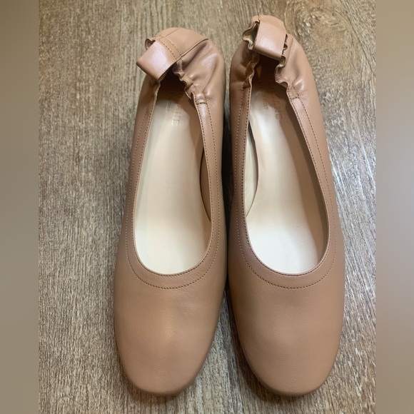 Tan Chunky Heel Pumps with Bow - Picture 4 of 7